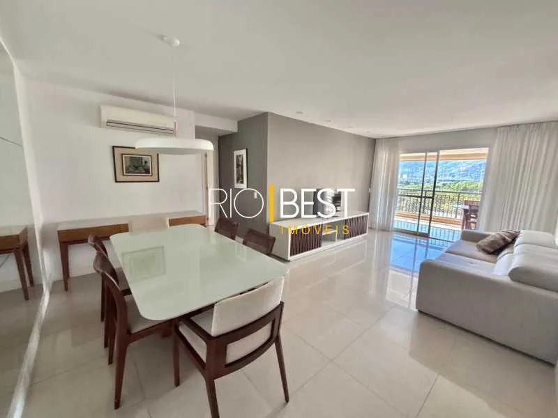 Apartment with 3 bedrooms, 4 bathrooms and balcony — photo 4