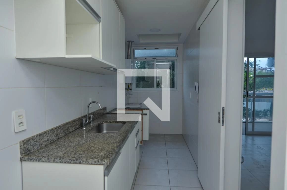 Furnished apartment, 90 m², with a grill on the balcony — photo 8