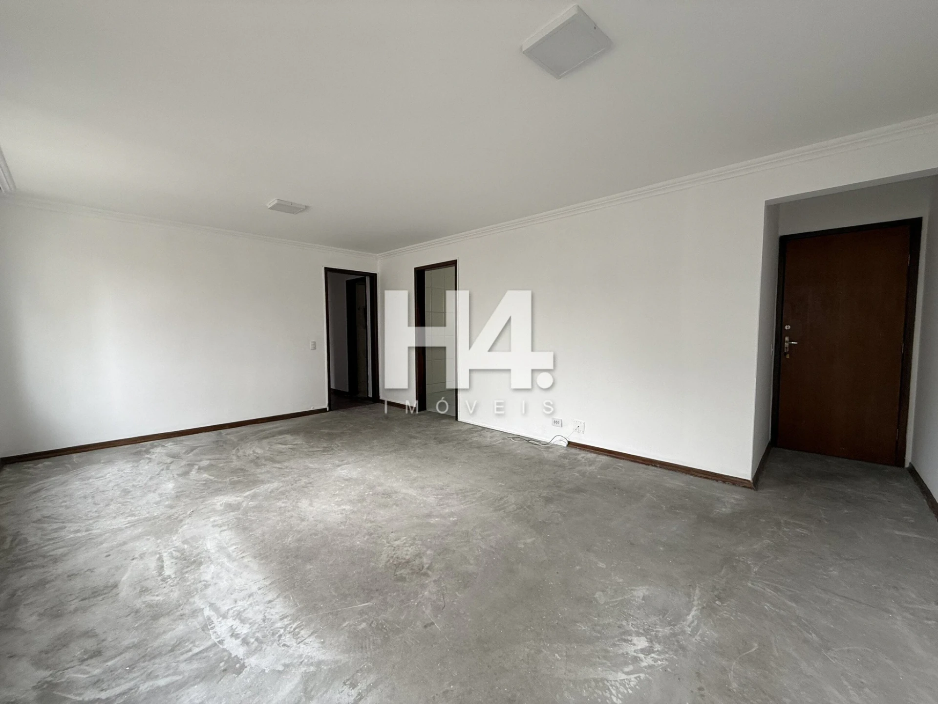 Квартира з 3 спальнями та дерев'яною підлогою або ламінатом — photo 10