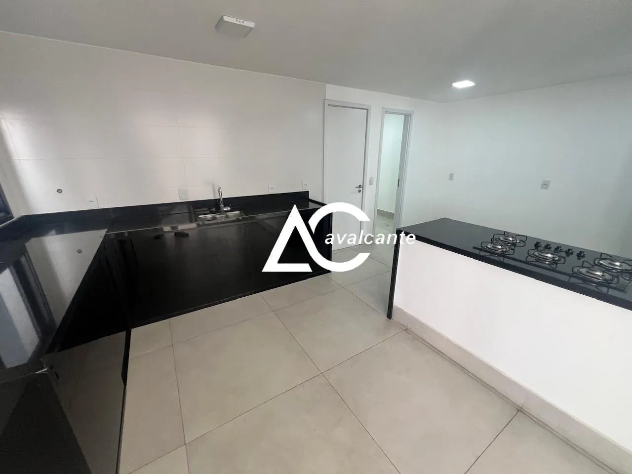 Unfurnished house with 5 bedrooms and 5 bathrooms — photo 14
