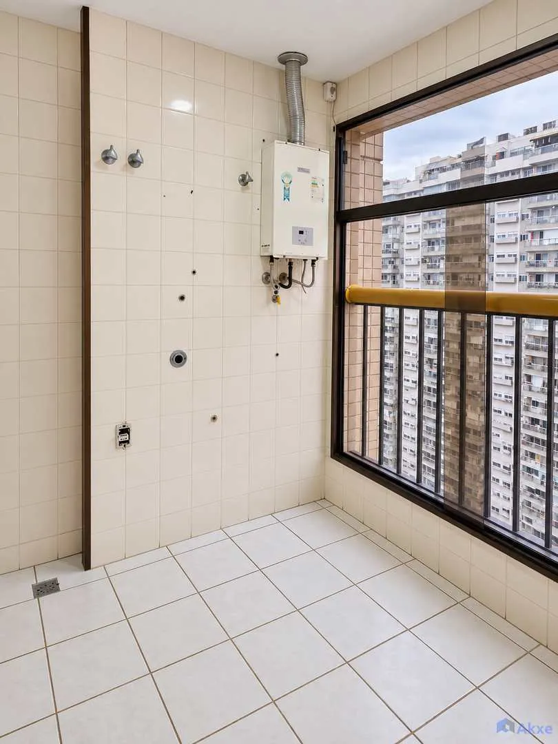 Apartamento de 2 quartos em condomínio com piscina aquecida — photo 33