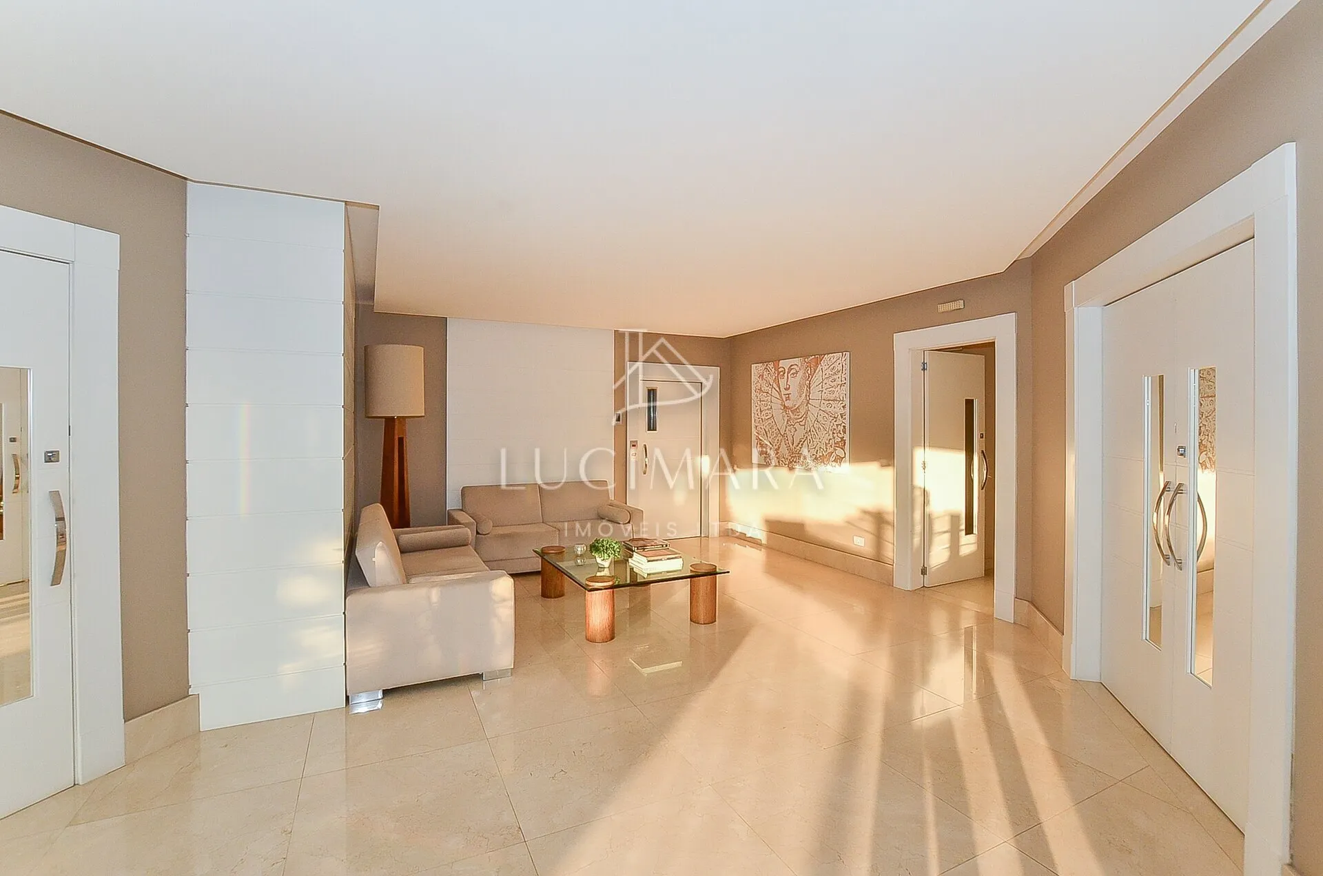 Незамеблированная квартира с 4 спальнями 427 м² — photo 72