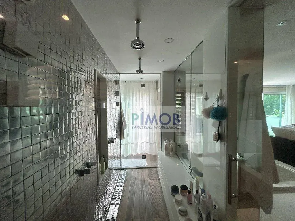 Casa mobiliada com 3 quartos e 5 banheiros, 550 m² — photo 36