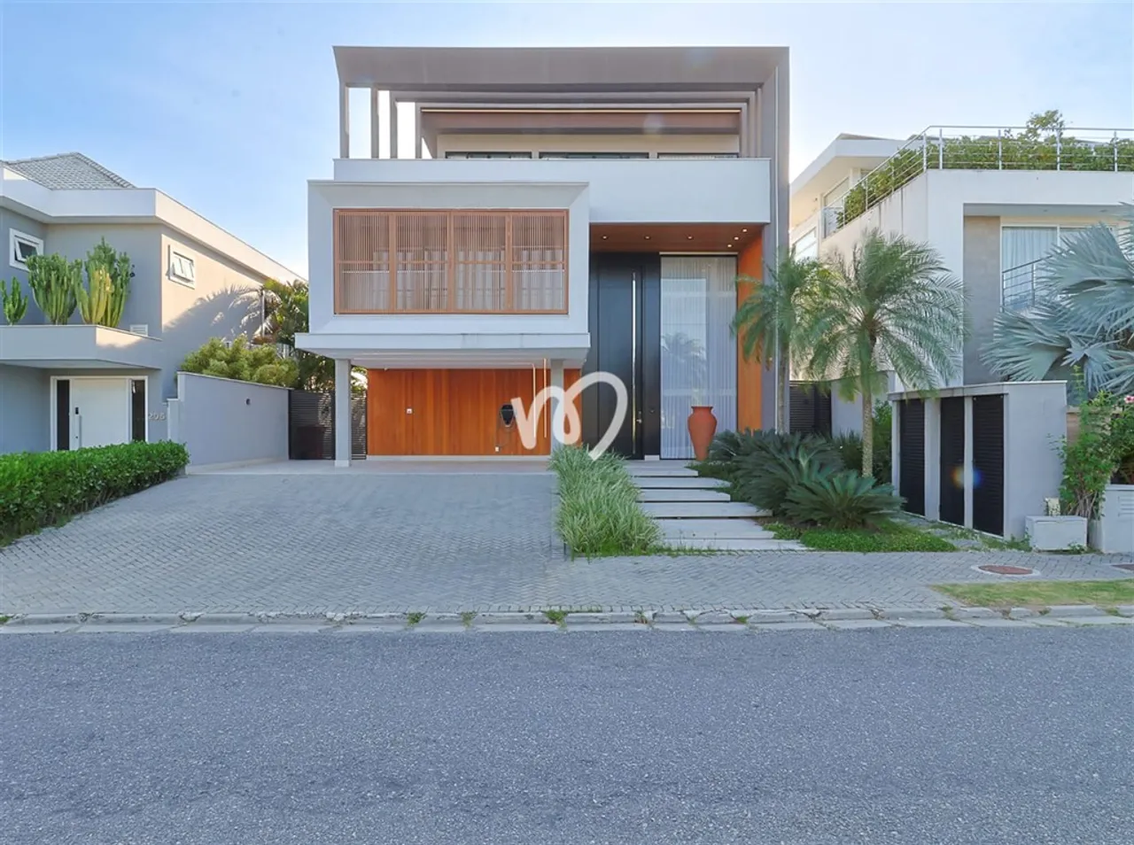 Furnished house with 5 bedrooms and 5 bathrooms — photo 7