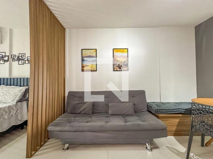 One-bedroom apartment in a building with a gym — photo 28
