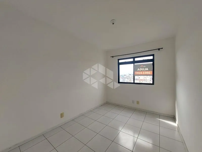 3-bedroom apartment with a balcony and 1 parking spot — photo 12