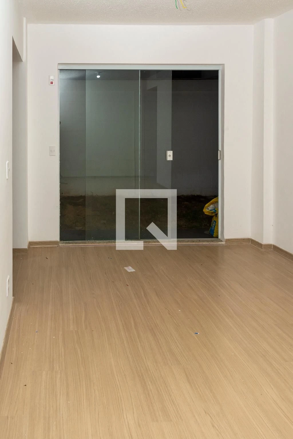 2-bedroom apartment in a building with a gym — photo 41