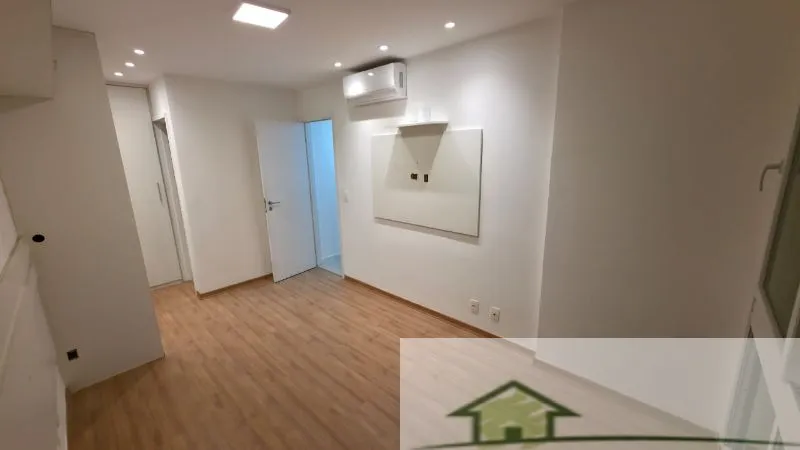 Apartment, 78 m², with a glass-enclosed balcony — photo 9