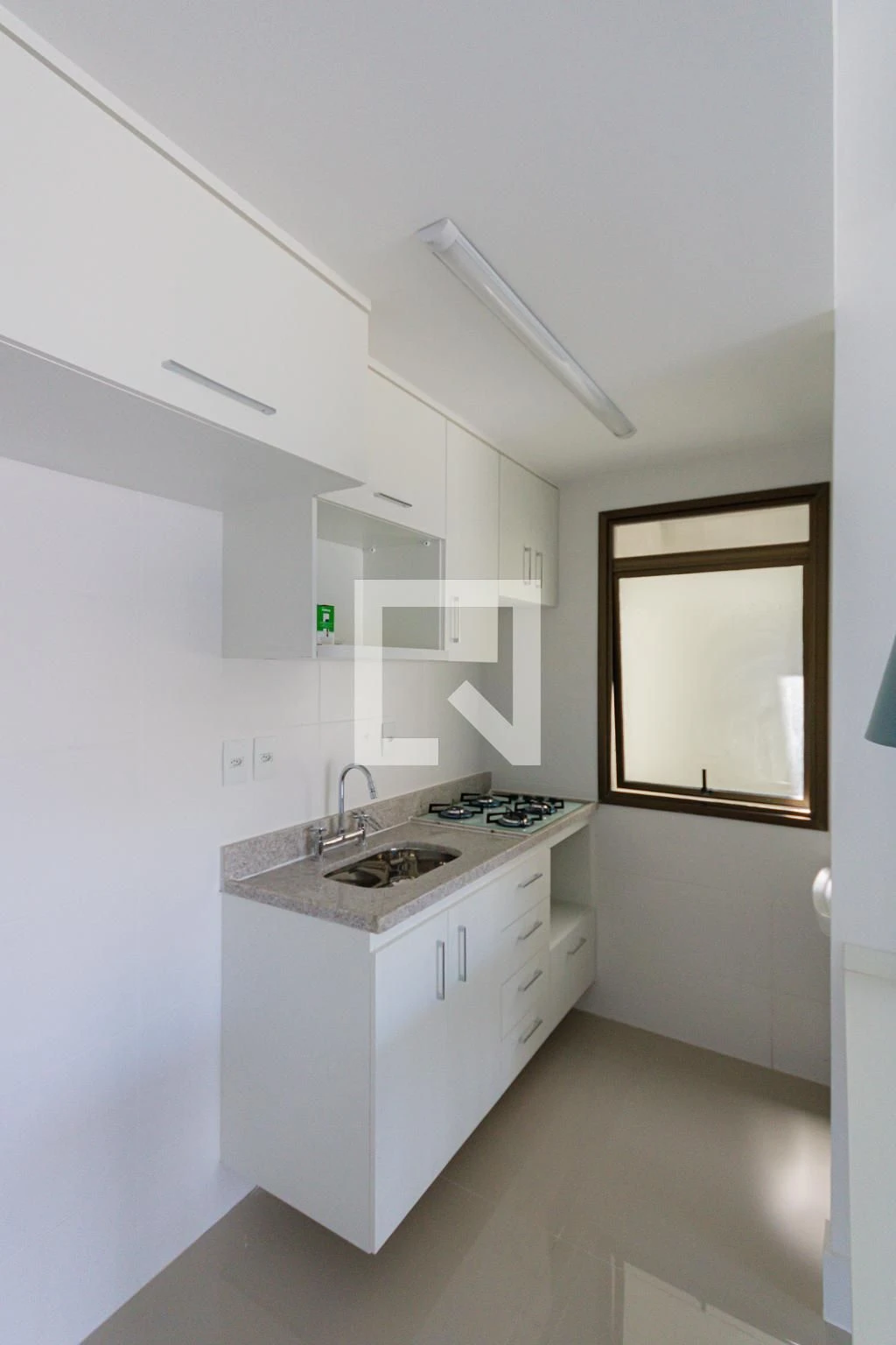 One-bedroom apartment with a mountain view in Rio de Janeiro — photo 29
