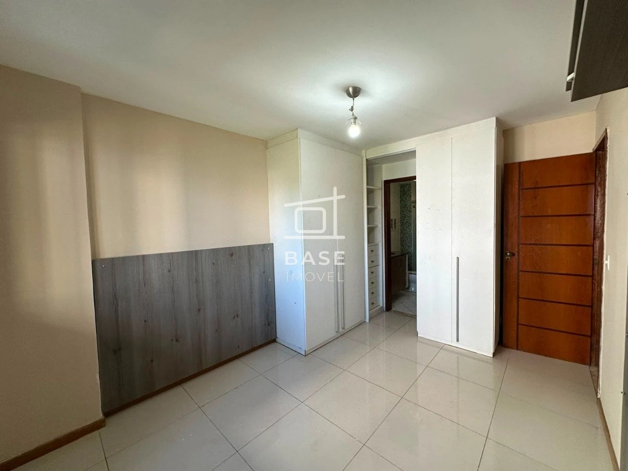 3-bedroom apartment with a suite and 1 parking spot — photo 10