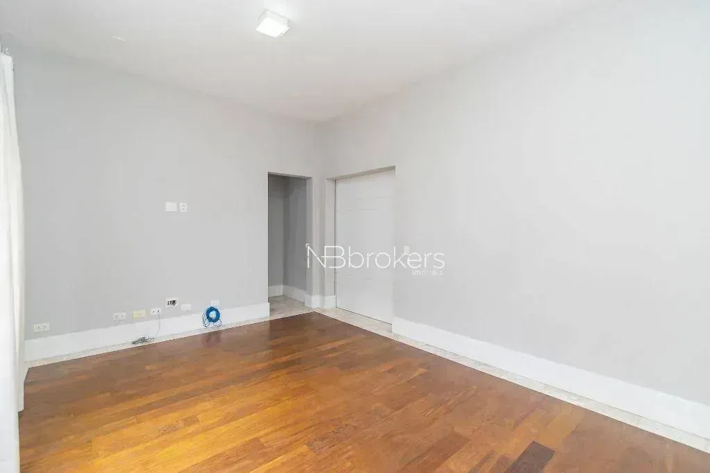 Furnished house with 4 bedrooms and a private garden — photo 30