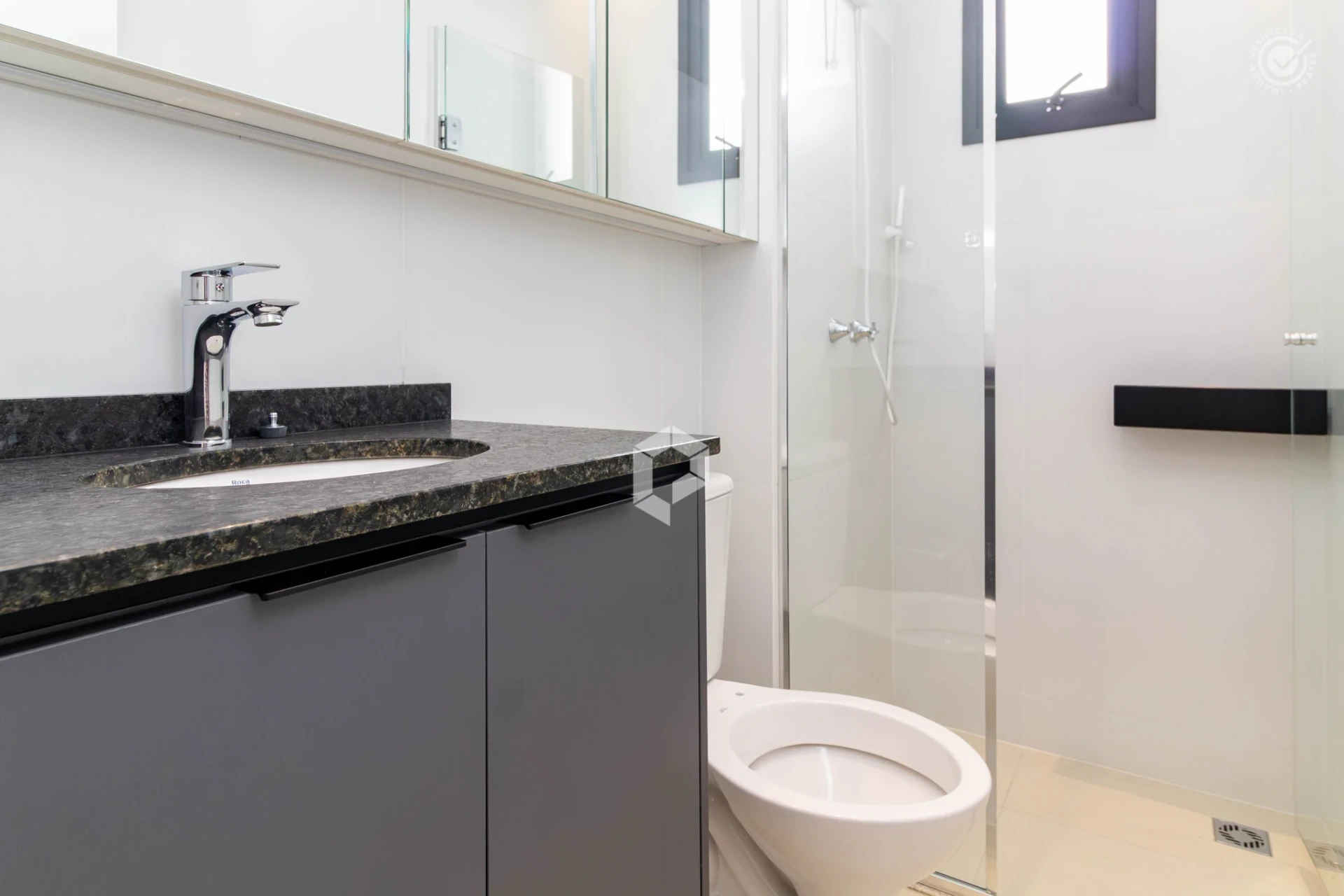 Home office in a 2-bedroom apartment, 48 m² — photo 18