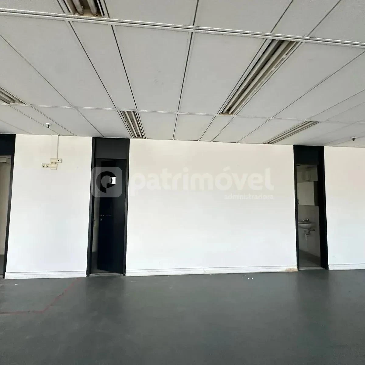 Apartamento sem mobília com 1 quarto e 6 banheiros — photo 2