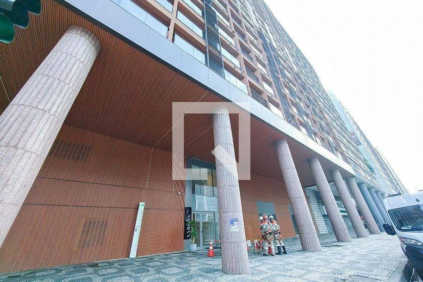 Apartamento amueblado de 1 dormitorio con 35 m² y balcón cerrado — photo 42