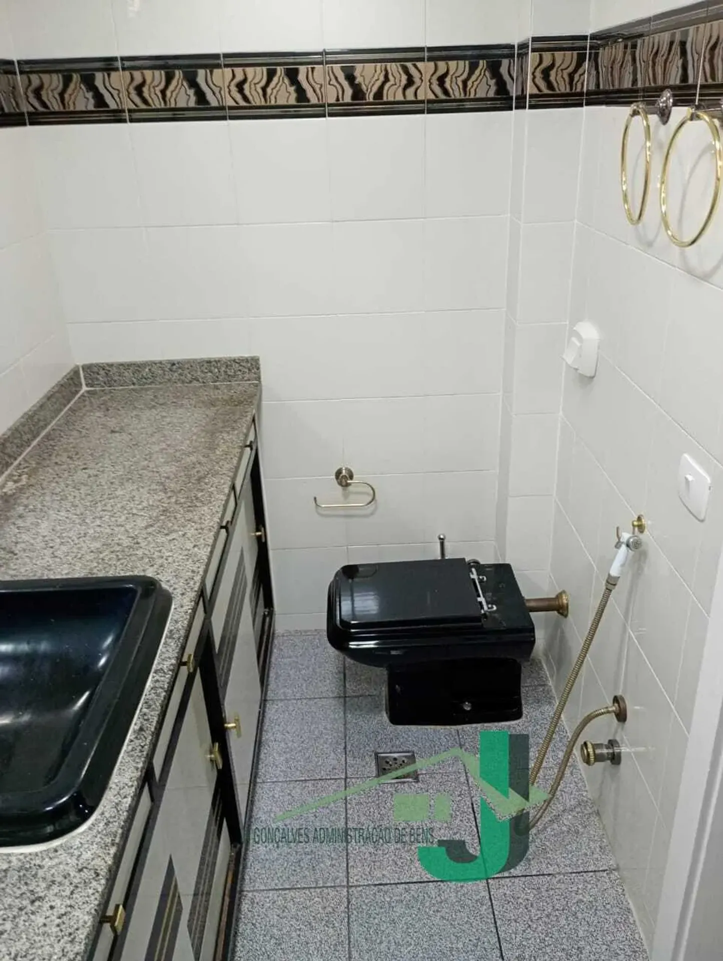 3-bedroom apartment with 3 bathrooms and 2 parking spots — photo 22