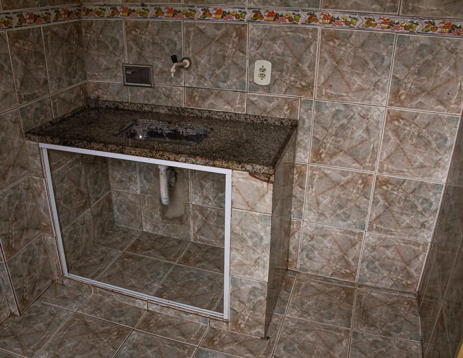 Apartamento sem mobília com 2 quartos e 1 banheiro — photo 3