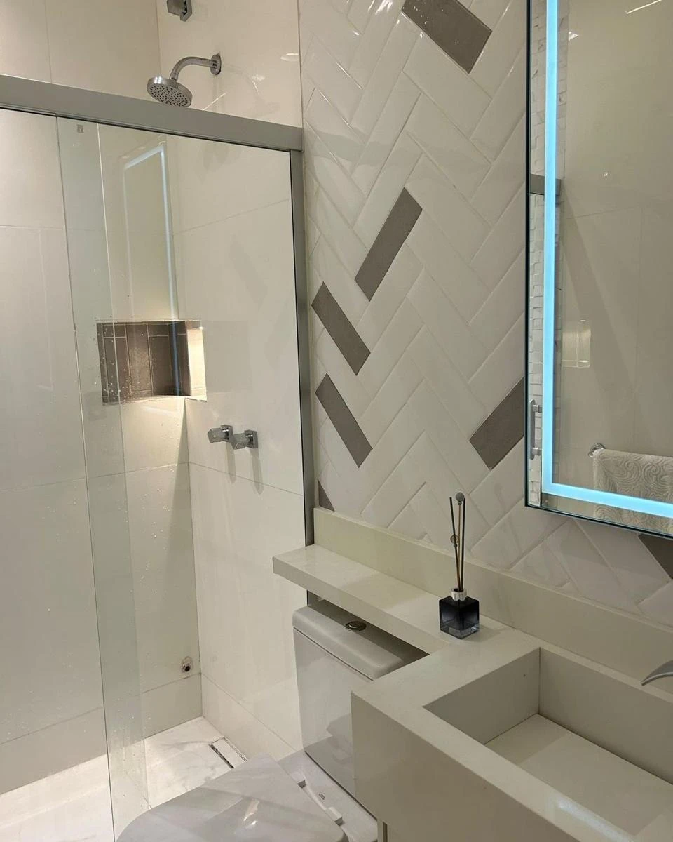 Furnished 250 m² apartment with 3 en-suite bedrooms — photo 7