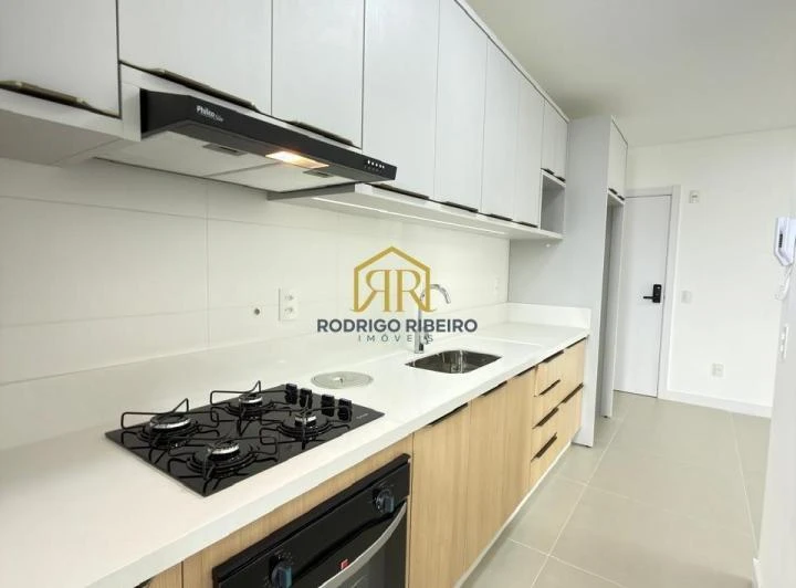 Квартира 121 м² без меблів з 2 спальнями-сюїтами — photo 8
