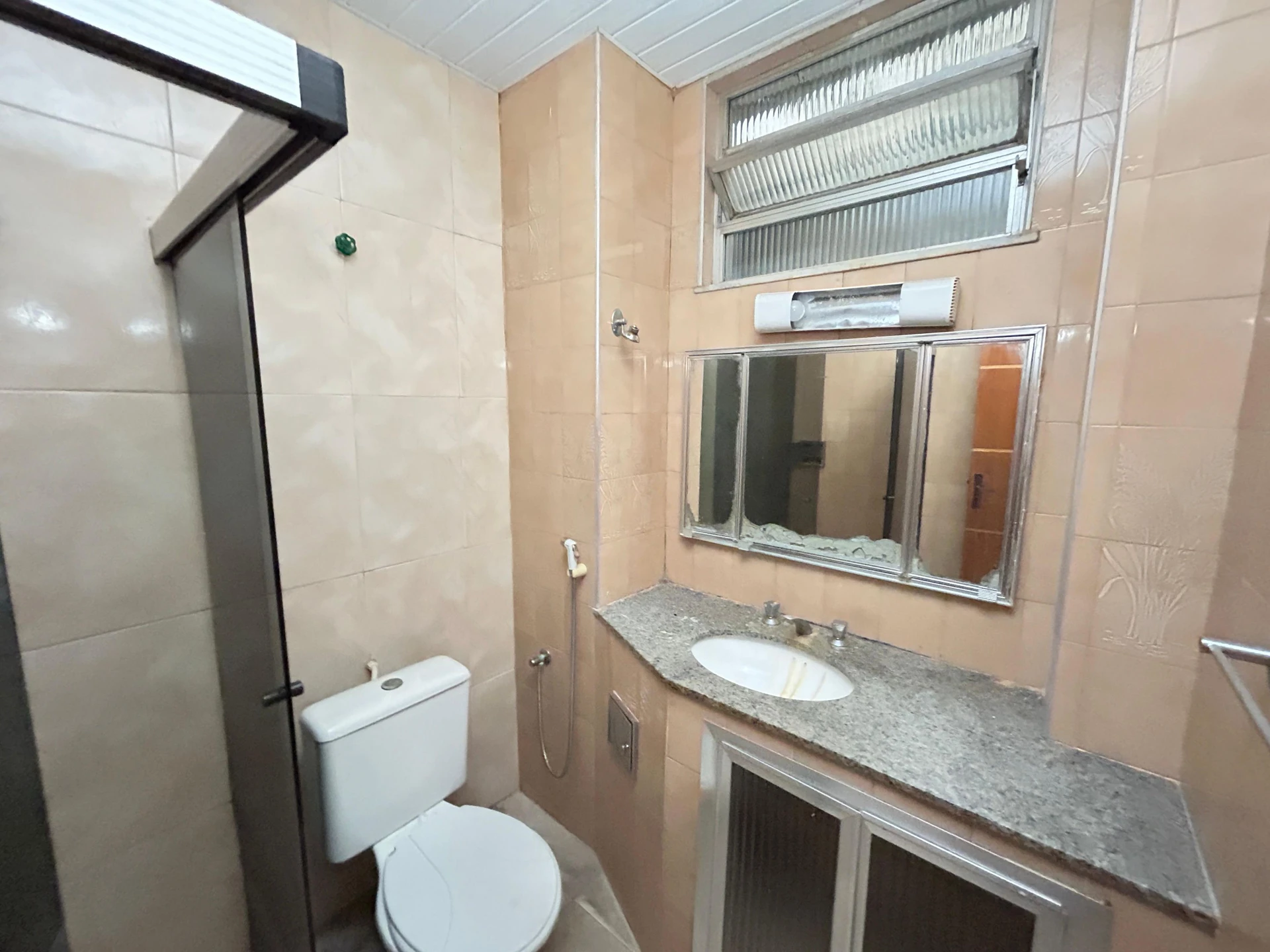 Apartment with 2 bedrooms and a separate kitchen — photo 18