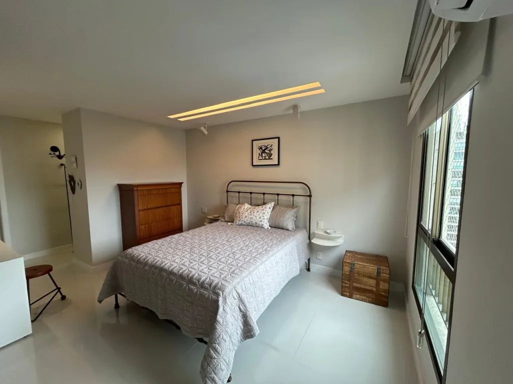 179 m² furnished apartment with 3 en-suites and 4 baths — photo 9