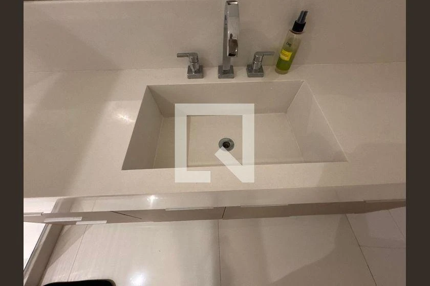 Rental house with 4 suites and 450 m² — photo 5