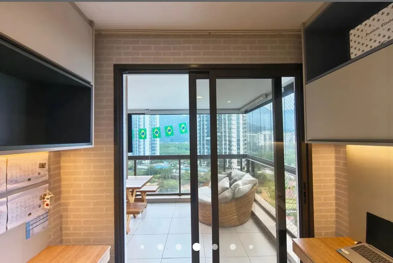 Furnished 3-bedroom apartment with 5 bathrooms — photo 13