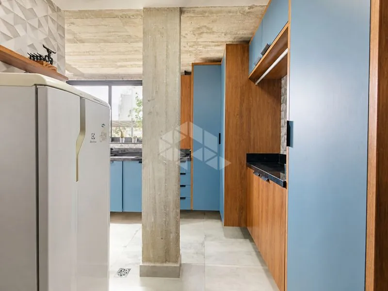 2-bedroom house with a glass-enclosed balcony — photo 26