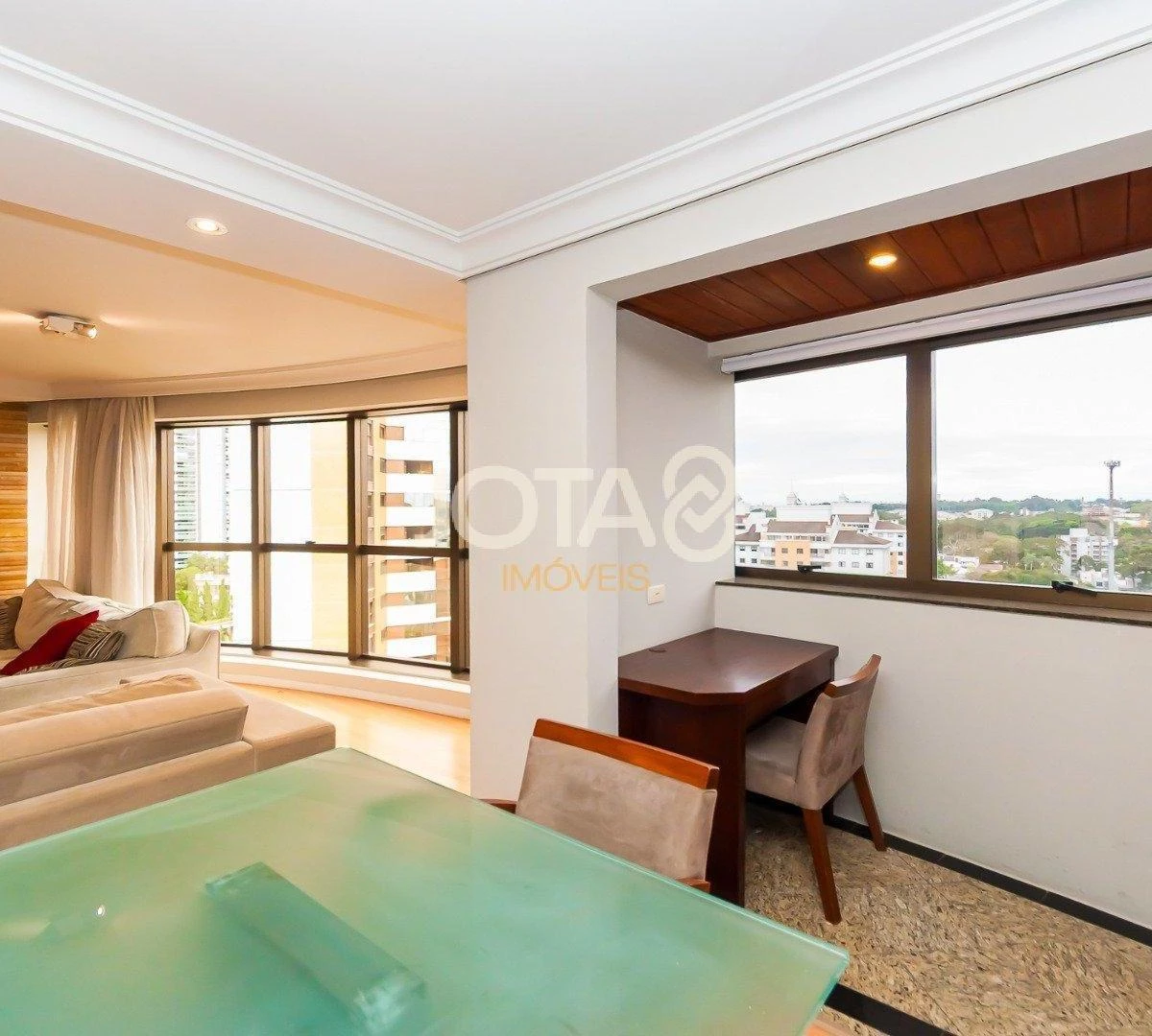Apartment with 3 bedrooms, 1 en-suite and balcony — photo 24
