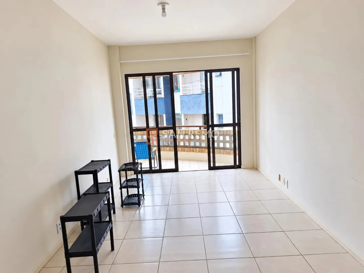 2-bedroom apartment with a mountain view in Florianópolis — photo 7