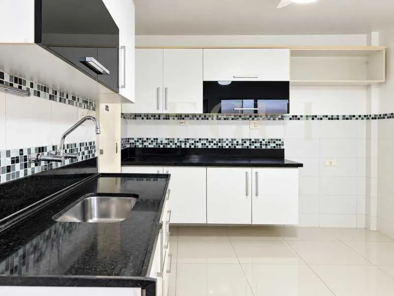 Гардеробна та 4 спальні: квартира 198 м² — photo 13