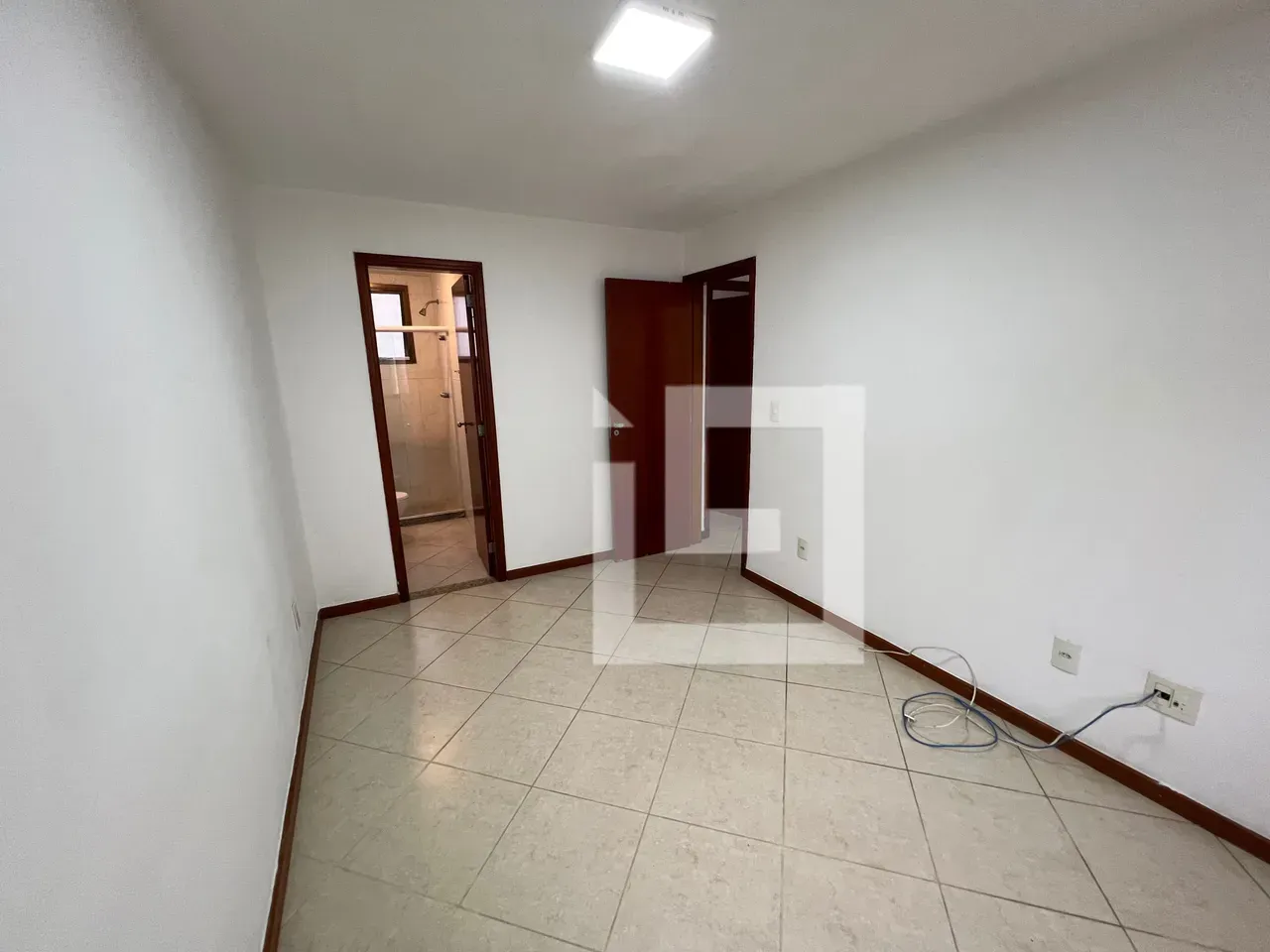 3-bedroom apartment, 1 with its own bathroom, 85 m² — photo 14