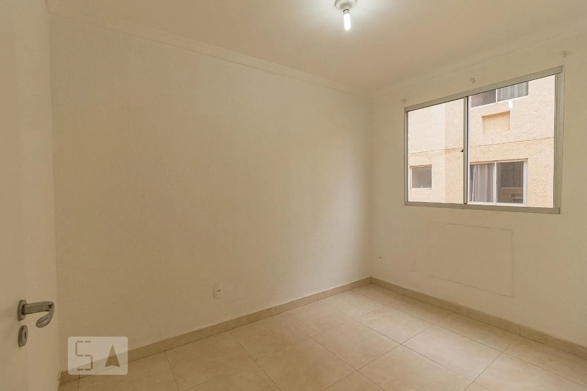 2-bedroom apartment with 1 bathroom and parking — photo 30