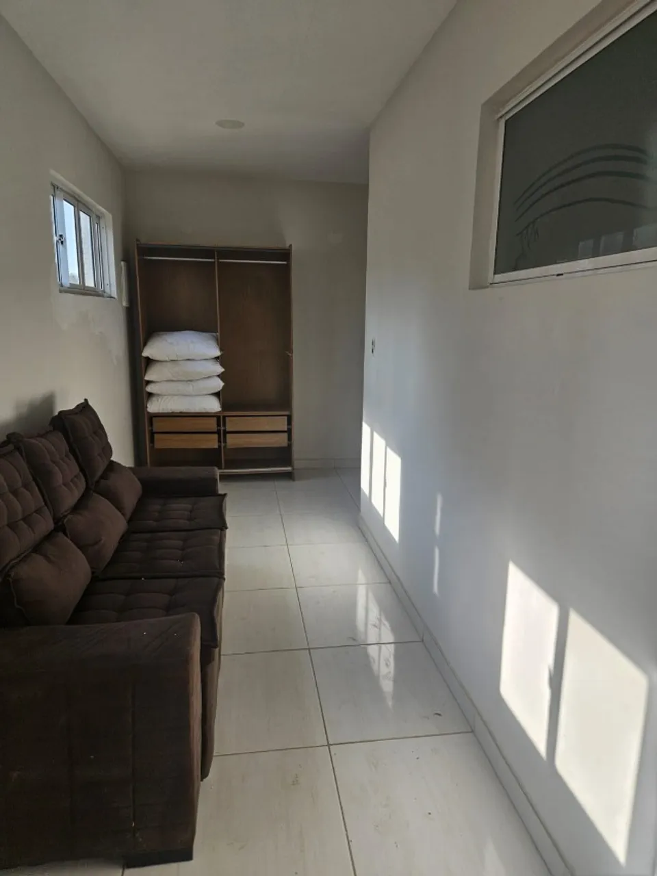 5-bedroom apartment in a building with a pool — photo 12