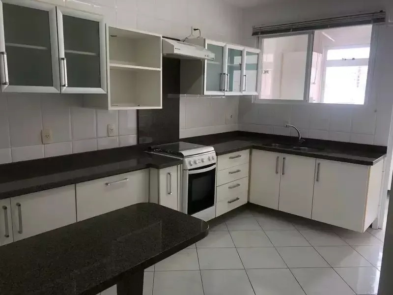126 m² apartment with 3 bedrooms and a gas kitchen — photo 6