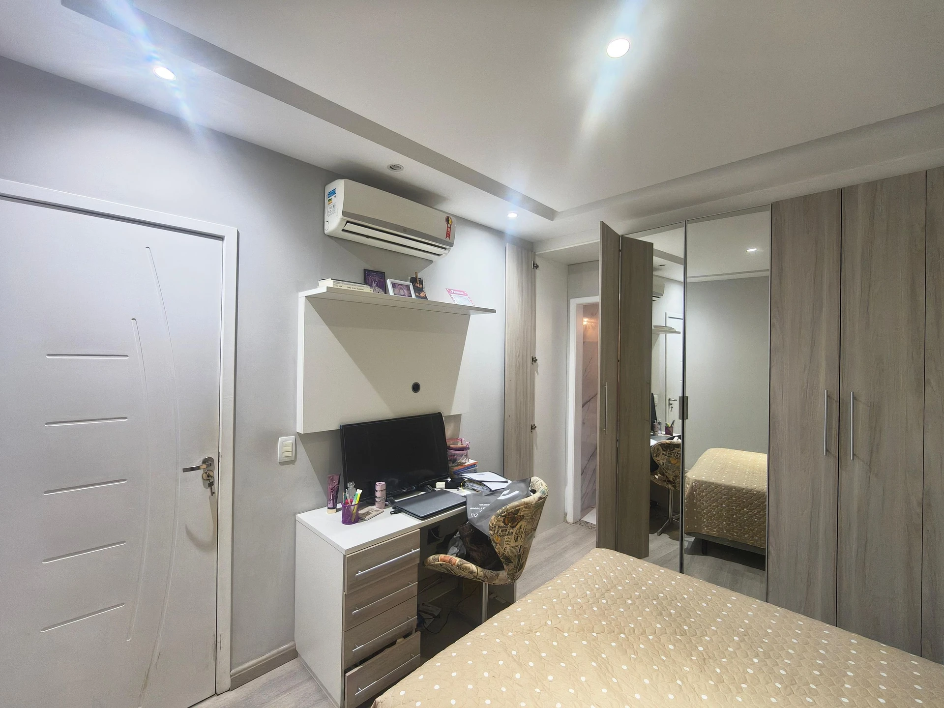 Furnished house, 220 m², with a bathtub — photo 18
