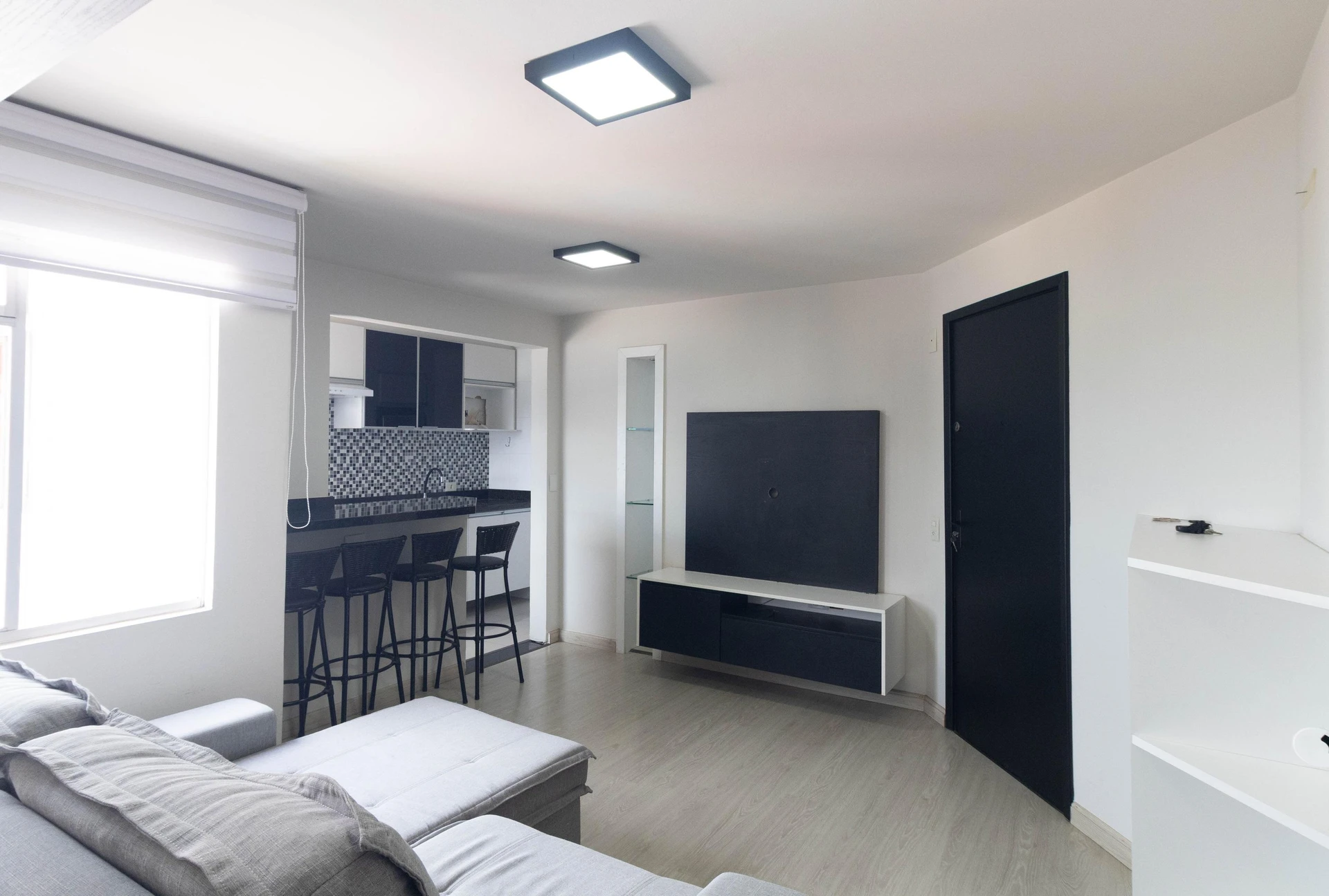 One-bedroom apartment with a washing machine in Curitiba