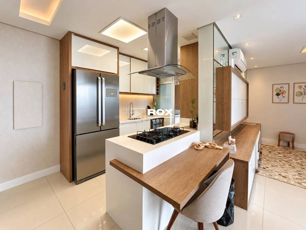 Floor-to-ceiling windows in a 3-bedroom apartment, 150 m² — photo 6