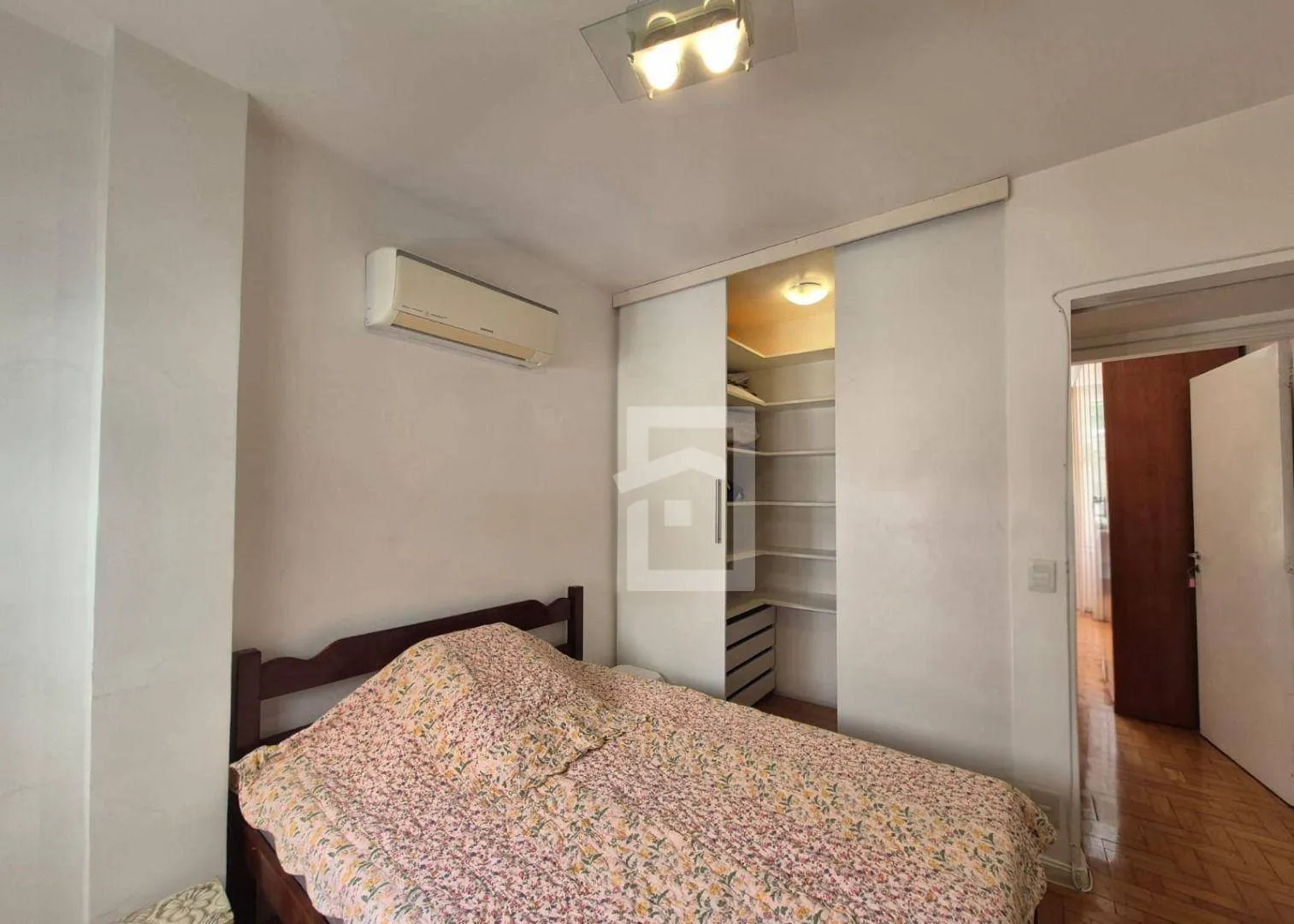 Unfurnished 3-bedroom apartment with a balcony — photo 17