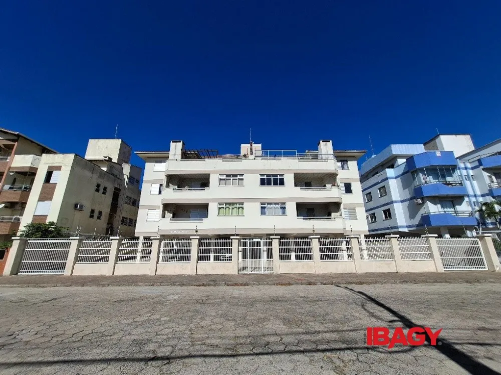 Apartment, 71 m², with a grill on the balcony — photo 7