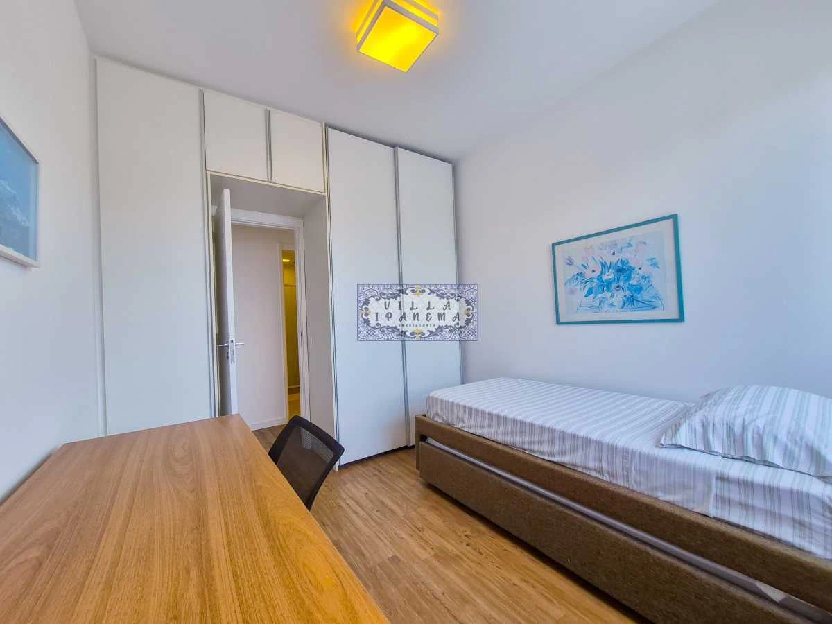 Apartamento amueblado de 75 m² con 2 dormitorios y plaza — photo 12