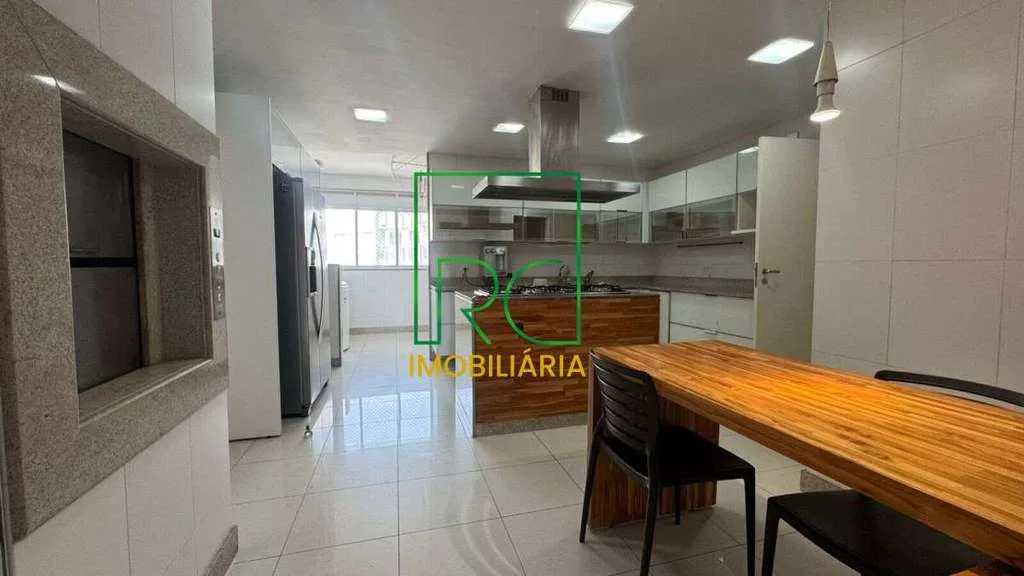 430 m² penthouse with 3 en-suite bedrooms and private BBQ — photo 17