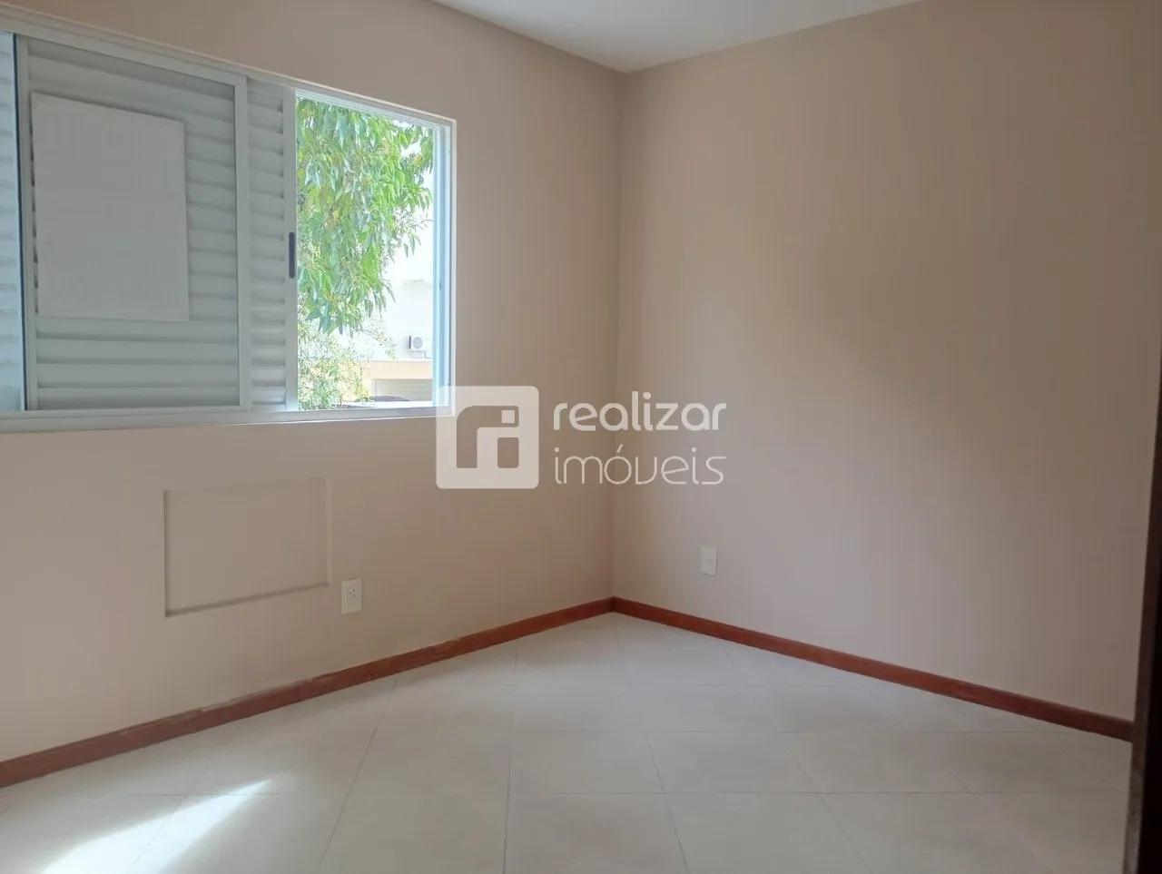 Apartamento de 2 dormitorios con balcón y 1 plaza — photo 24