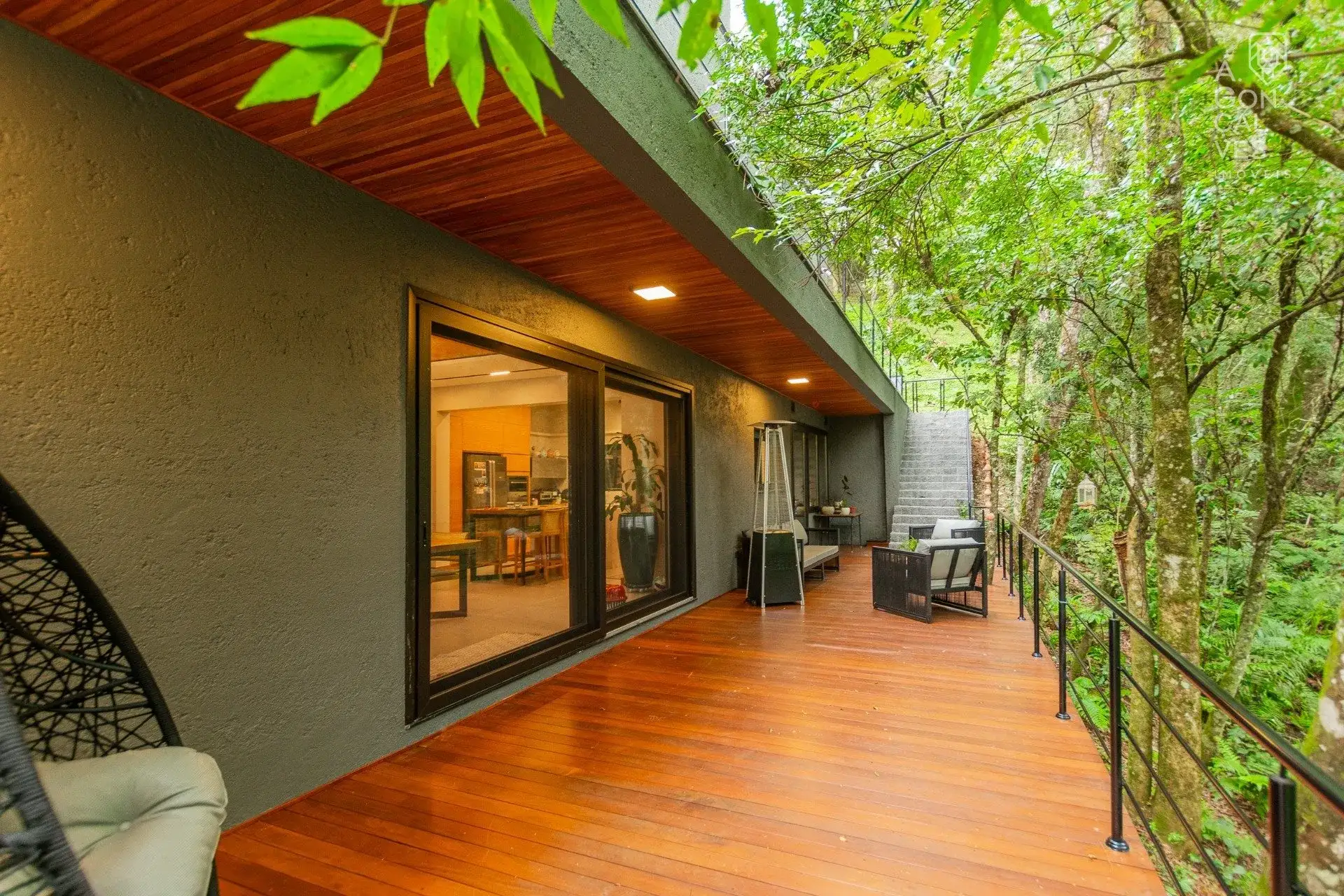 Furnished house with 4 bedrooms and 5 bathrooms — photo 24