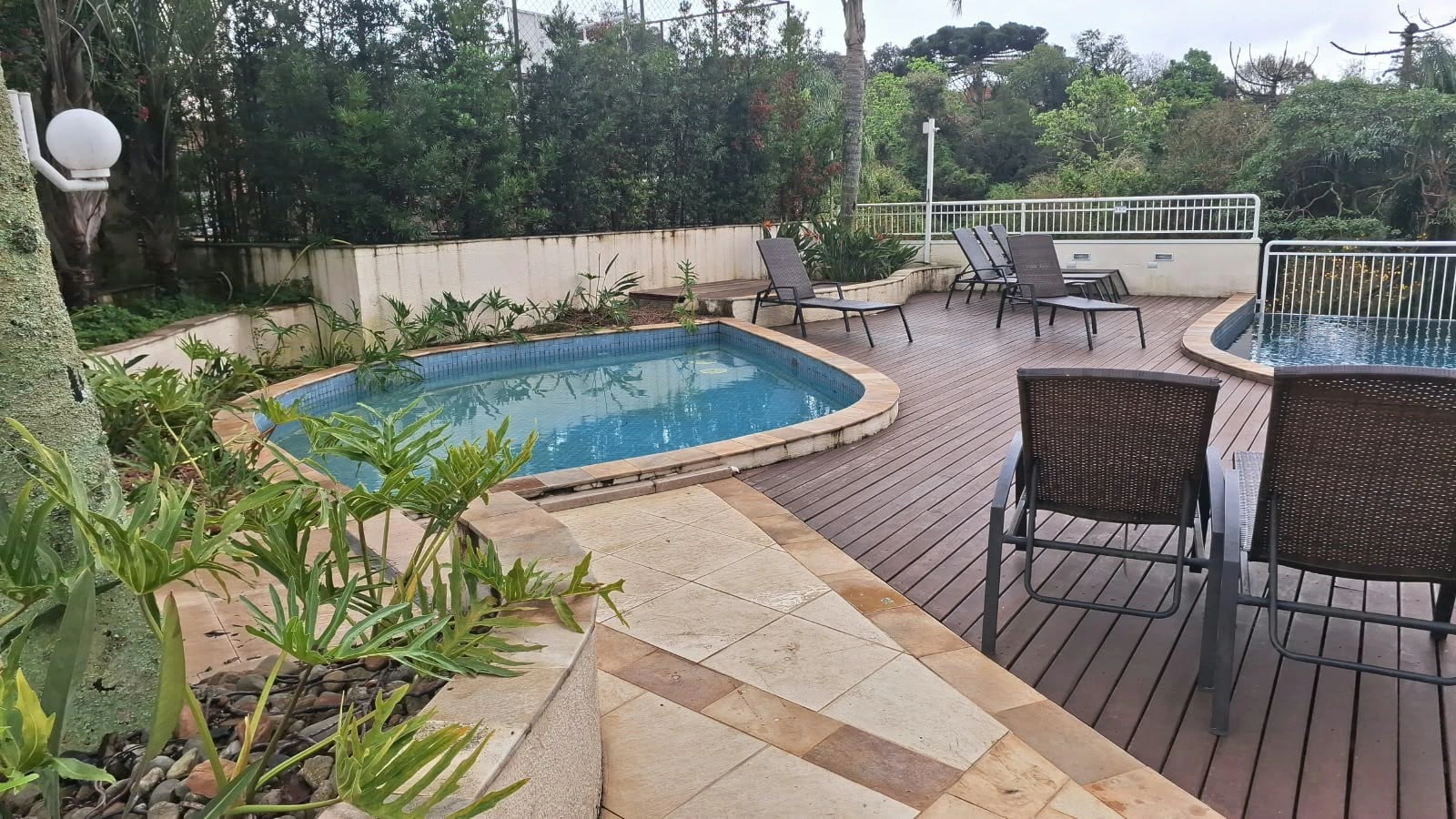 2-bedroom apartment with a home office in Curitiba — photo 15
