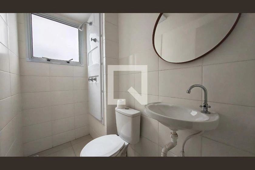 Apartment, 44 m², with wood or laminate floors — photo 4