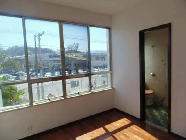Apartment with a closed-off kitchen and 3 bedrooms — photo 14
