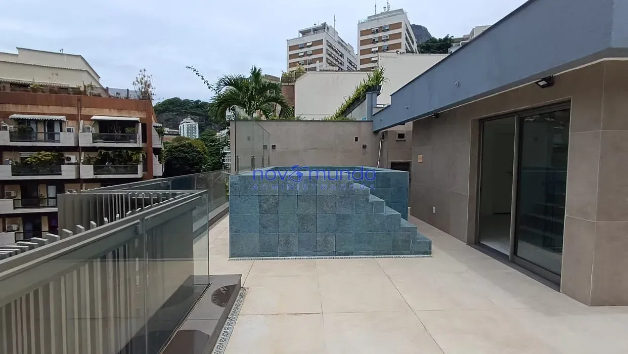 Apartment with 1 bedroom, 3 bathrooms and 2 parking spots — photo 3