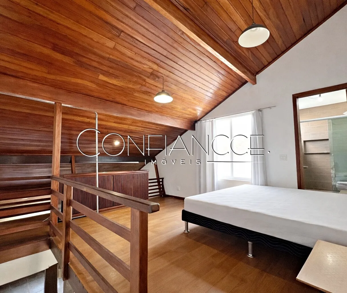 5-bedroom house with 1 suite, 4 parking spaces, 460 m² — photo 20