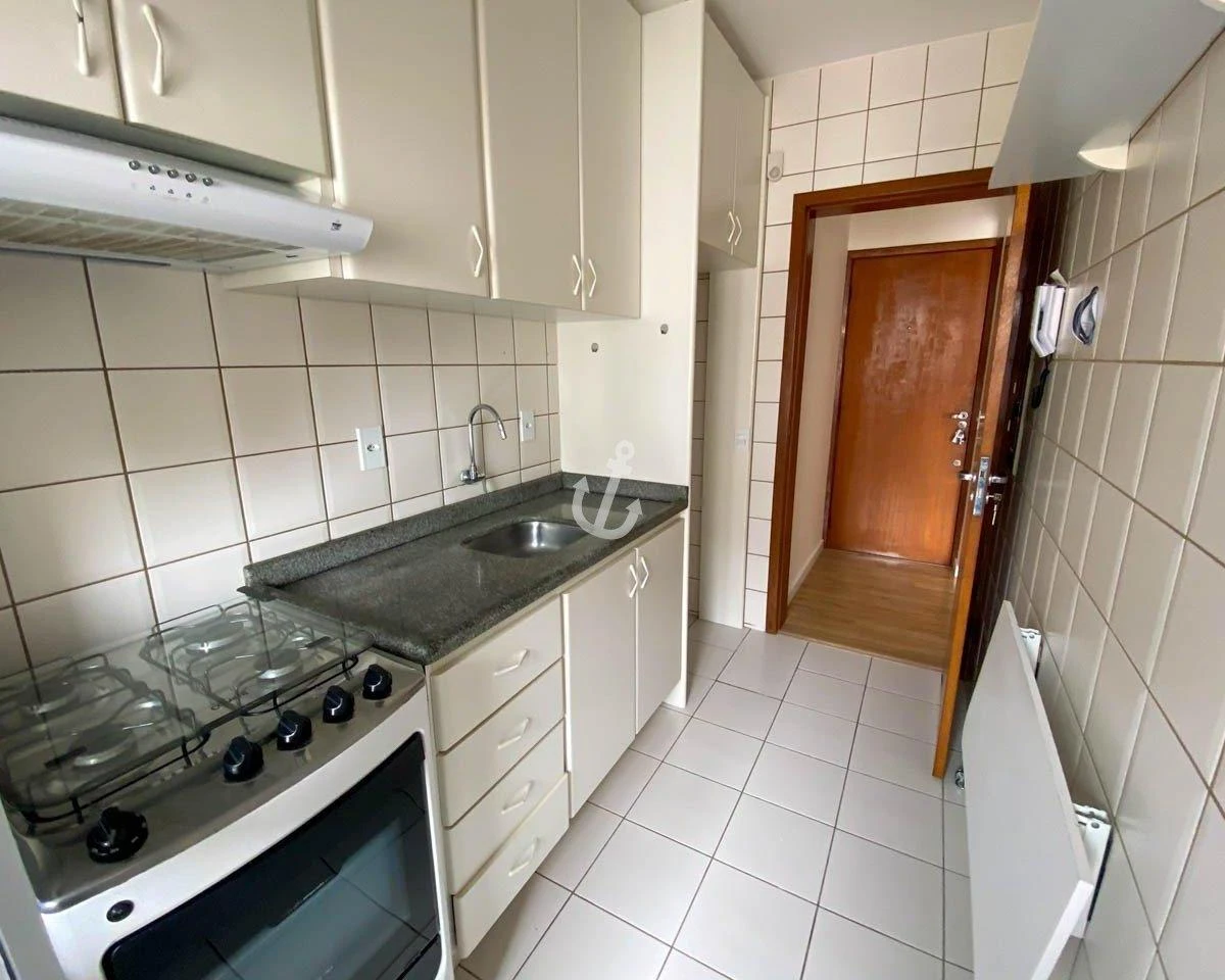 2-bedroom apartment with a washing machine in Florianópolis — photo 6