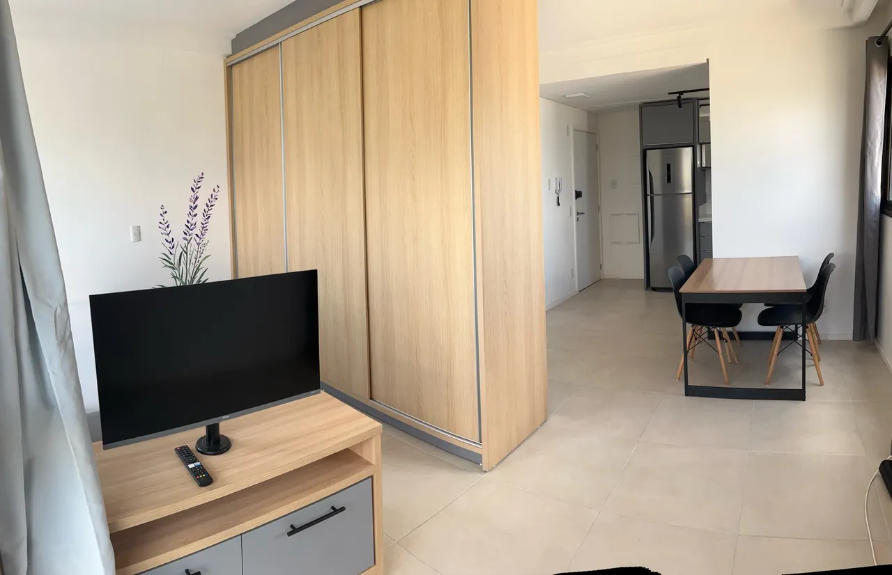 One-bedroom apartment with a water view in Florianópolis — photo 16